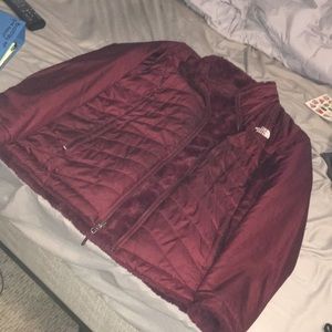 XL MAROON NORTHFACE COAT